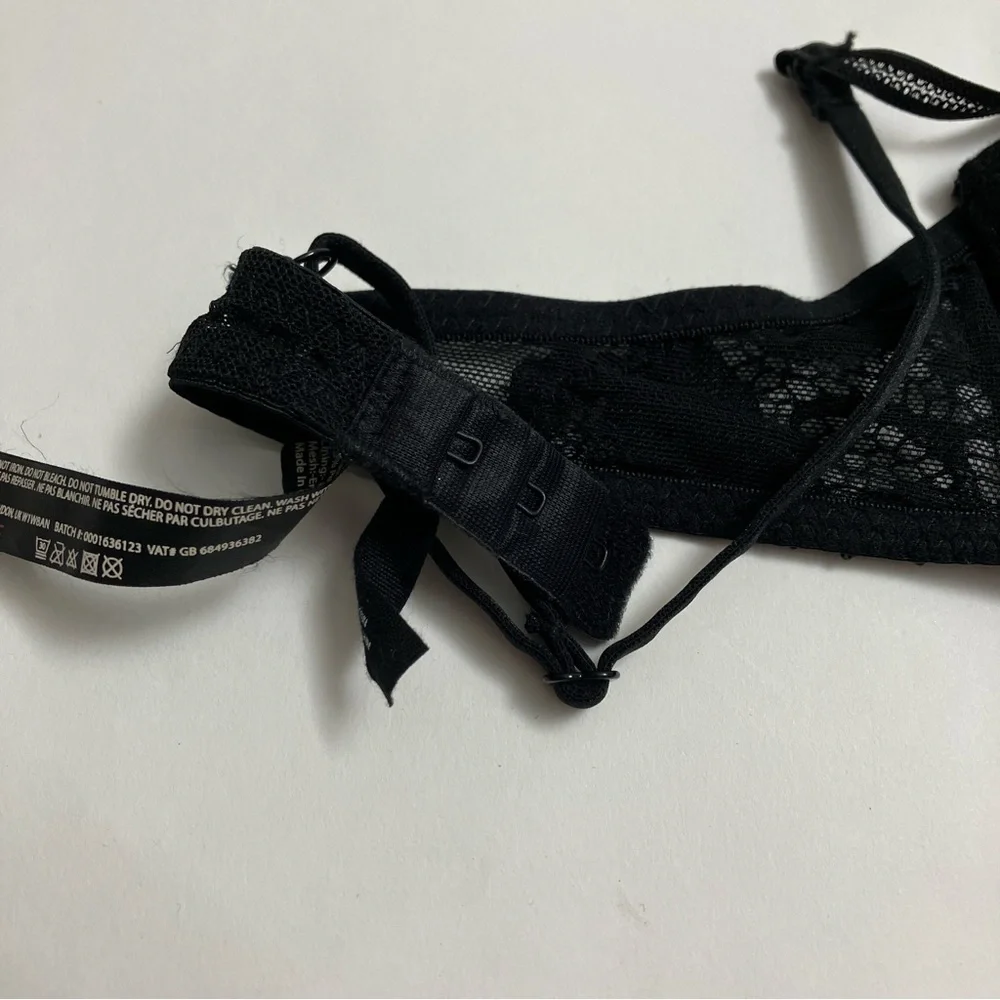 NWT URBAN OUTFITTERS bralette